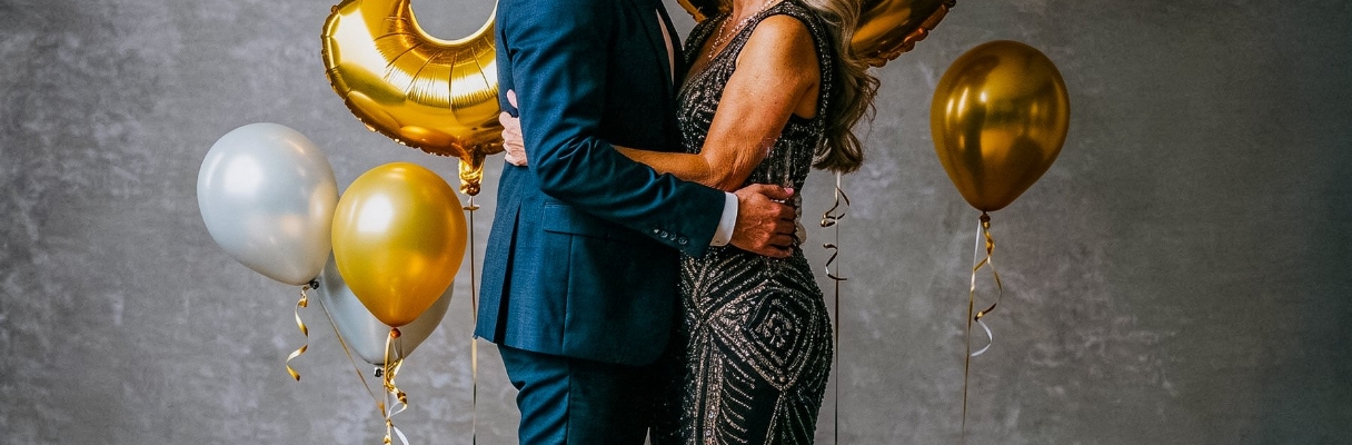 30th Wedding Anniversary: Best Gifts, Party Ideas & Unique Experiences for 30 Years Together