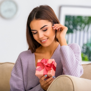 Unforgettable Personalised Gift Ideas for Her: Creative Presents She’ll Adore