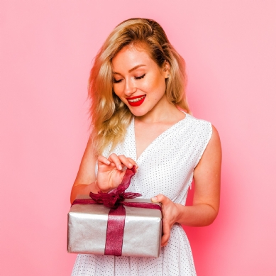 Next Day Personalised Gifts: Thoughtful, Unique & Delivered Fast