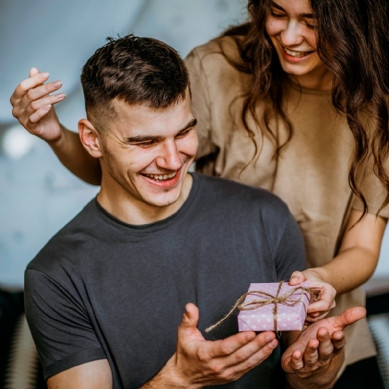 Best Presents for Your Boyfriend: Gift Ideas by Personality, Occasion & Budget