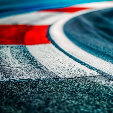 Your Ultimate Guide to a Silverstone Driving Experience