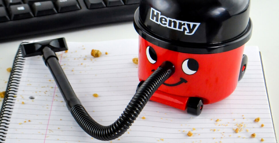 Mini desk Henry Hoover gift &ndash; fun novelty vacuum cleaner for office desks, perfect Secret Santa present