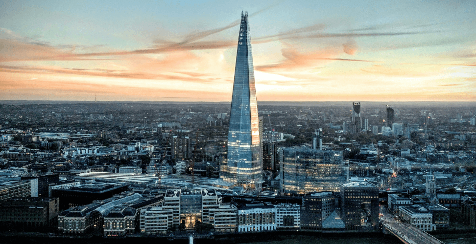 A tall building in a city