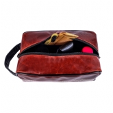 Thumbnail 5 - Cricket Ball Red Buffalo Leather Toiletry Bag