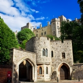 Thumbnail 5 - Entrance Windsor Castle & Sparkling Cream Tea at Clarence Brasserie for Two