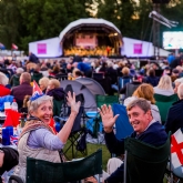 Thumbnail 10 - Outdoor Proms Concert for Two with a Bottle of Bubbly