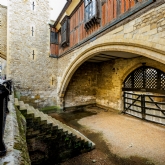 Thumbnail 10 - Entrance to Tower of London & 3 Course Meal at The Shakedown for 2
