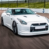 Thumbnail 4 - Nissan GT-R Thrill