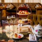 Thumbnail 2 - Entrance to Buckingham Palace & Sparkling Tea at The Clermont for Two