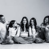 Thumbnail 6 - Family Portrait Photo Shoot
