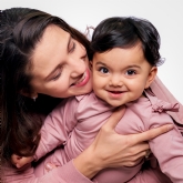 Thumbnail 5 - Mother and Daughter Photoshoot