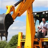 Thumbnail 2 - JCB Digger Driving Experience