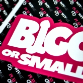 Thumbnail 4 - Bigger or Smaller Penis Card Game