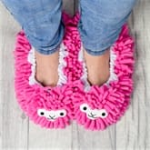 Thumbnail 1 - Llama Cleaning Slippers