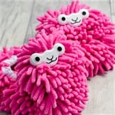 Thumbnail 5 - Llama Cleaning Slippers