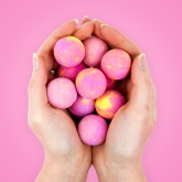 Thumbnail 1 - Flamingo Poo Bath Bombs
