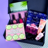Thumbnail 1 - Pamper Me Gift Box