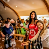 Thumbnail 4 - Luxury Under the Stars with Breakfast, Wine Tasting and Tour