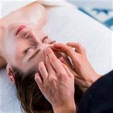 Thumbnail 7 - Glowing 60min Beauty Treatment