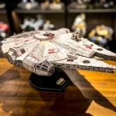 Thumbnail 3 - Star Wars Millennium Falcon 216-Piece Model