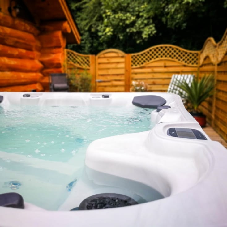 Two Night Stay in Log Cabin with Dinosaur World | Find Me ...