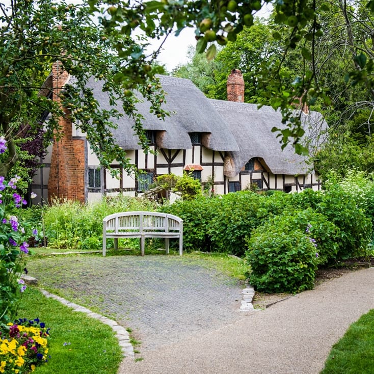Visit Anne Hathaway's Cottage and Gardens with a Light Lunch for Two