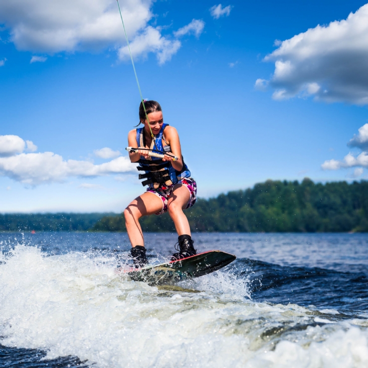 New Forest Water Park Wakeboarding Experience