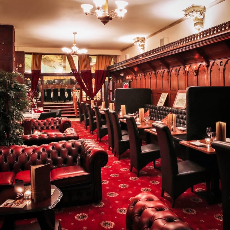 Unique Places to Dine For Two | Find Me A Gift