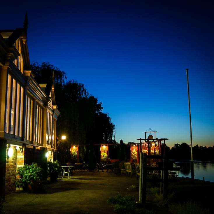 Unique Places to Dine For Two | Find Me A Gift