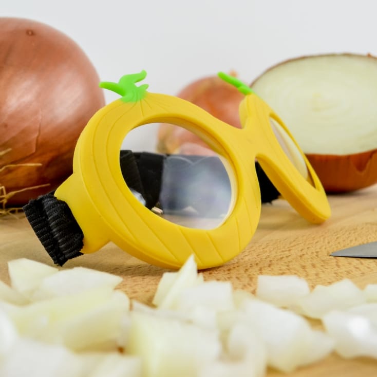 Glasses for chopping onions