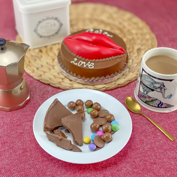 Personalised Mini Chocolate Smash Kiss Cake