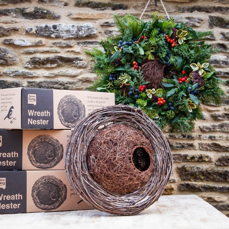 Simon King Wreath Bird Nester