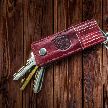Cricket Buffalo Red Leather Screw Key Chain