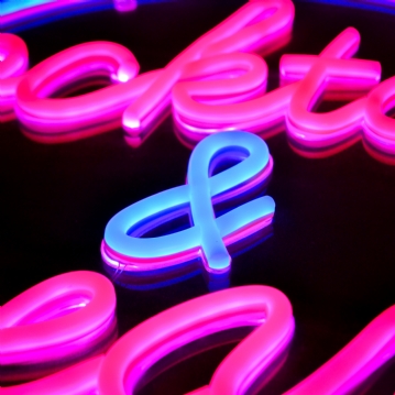 Cocktails & Dreams Neon Wall Light