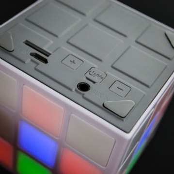 Colour Changing LED Cube Bluetooth Speaker