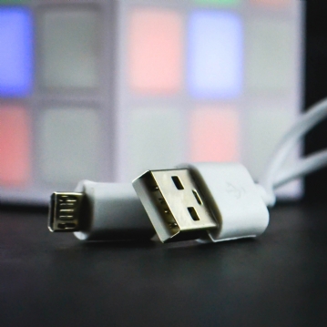 Colour Changing LED Cube Bluetooth Speaker