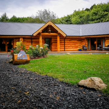 Two Night Stay in a Log Cabin at Badgers Wood, Hoo Zoo and Dinosaur World