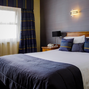 one night hotel stay with dinner