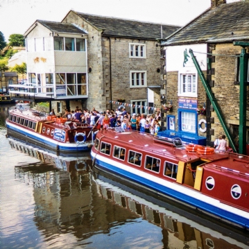 Yorkshire Afternoon Tea Cruise with Prosecco for Two