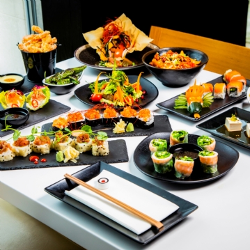 Magic Masterclass and 4 Dish Dinner & Drink for Two