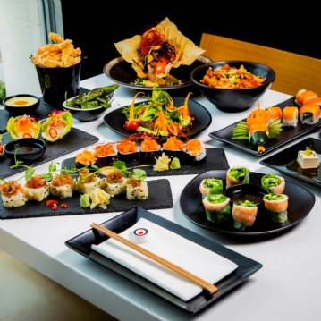 Cocktail Class & 3 Dish Dinner for Two