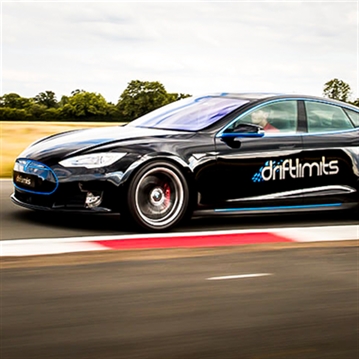 Tesla Model S P90D Blast Experience