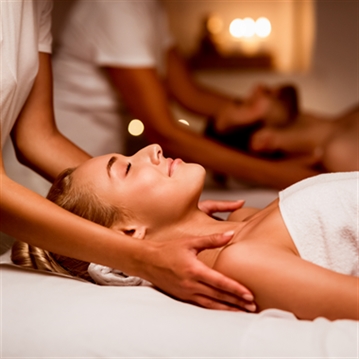 60 Minute Luxury Couples Massage at Mermaid