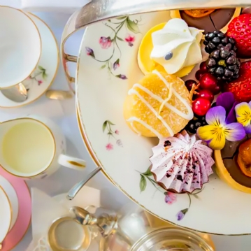 The State Rooms, Buckingham Palace & Sparkling Tea at The Royal Horseguards