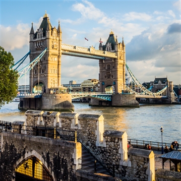 Historic Photography Tour of London for Two