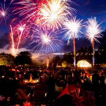 Deluxe Picnic at the Proms for Two