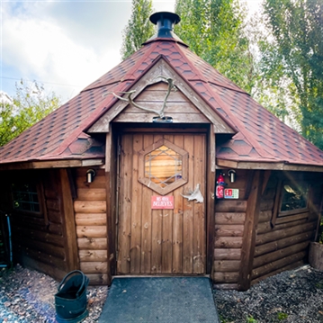 Overnight Stay at Reindeer Lodge, Somerset