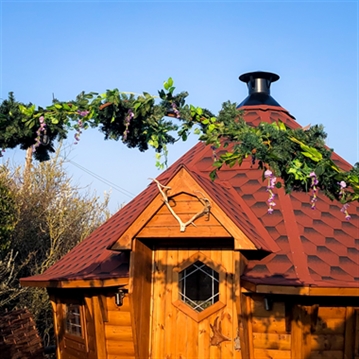 Overnight Stay and Reindeer Experience for Two at Somerset Reindeer Ranch