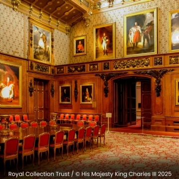 Windsor Castle & 3 Course Meal at Corner House