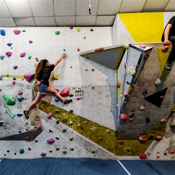 Introduction Course to Bouldering for Two